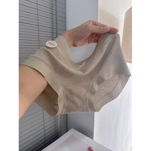 閉眼入的款不廻購算我輸！巨舒適三條裝女士桑蠶絲檔無痕裸色內褲