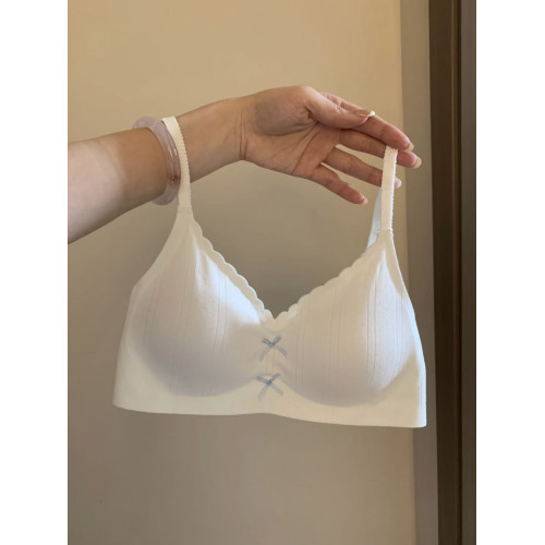 日系甜美裸感無痕舒適內衣女小胸聚攏顯大無鋼圈薄款夏少女文胸罩