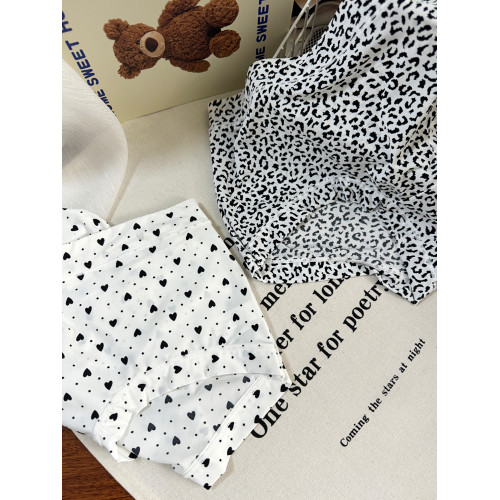 冰絲內褲女大碼胖mm中腰牛奶絲滑霤霤黑色格子豹紋學生透氣三角褲