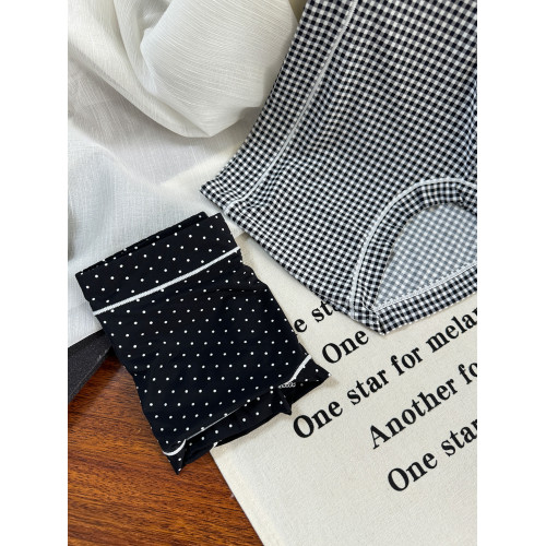 冰絲內褲女大碼胖mm中腰牛奶絲滑霤霤黑色格子豹紋學生透氣三角褲