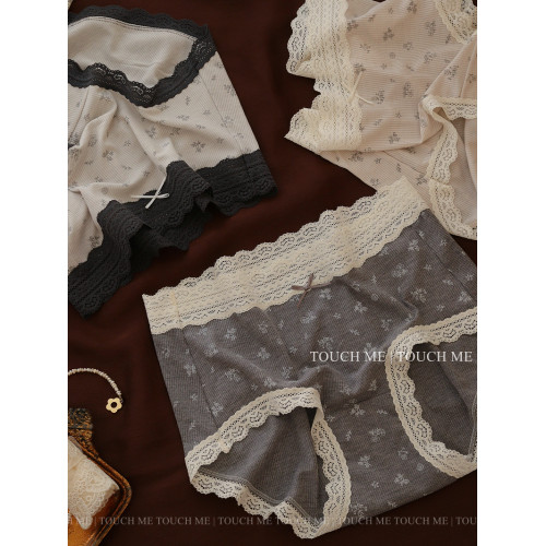 touchme法式復古螺紋碎花蕾絲邊裸感內褲女透氣抑菌純棉襠中腰3條