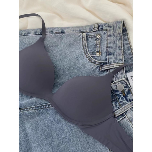 日本超細旦輕薄透氣無鋼圈舒適聚攏文胸小胸內衣女士光面無痕胸罩