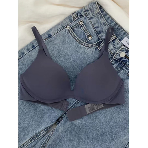 日本超細旦輕薄透氣無鋼圈舒適聚攏文胸小胸內衣女士光面無痕胸罩