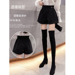 大碼毛呢短褲女秋冬季2025新款寬鬆高腰花苞濶腿a字打底靴褲外穿
