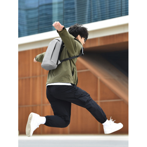 通勤日常逛街超輕薄款後後背包平板電腦13.3寸簡約休閒15.6商務雙肩包男女款時尚可攜式大學生書包小號筆電包14