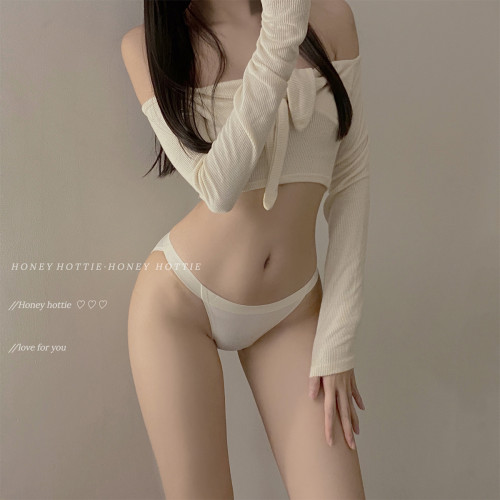 『Hottie』一片式無痕 日系簡約夏季薄款低腰冰絲無痕少女內褲 『Hottie』一片式無痕 日系簡約夏季薄款低腰冰絲無痕少女內褲