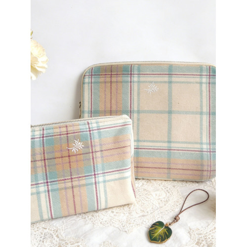 出口多功能英倫風格子復古毛呢格紋拉鍊電腦包手拿包平板電腦包 出口多功能英倫風格子復古毛呢格紋拉鍊電腦包手拿包平板電腦包