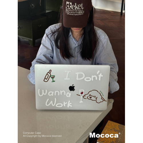 MOCOCA《不想工作》原創插畫酒杯印花進口pc透明磨砂硬殼防磕碰適用於Macbook蘋果pro電腦air保護套13寸14寸