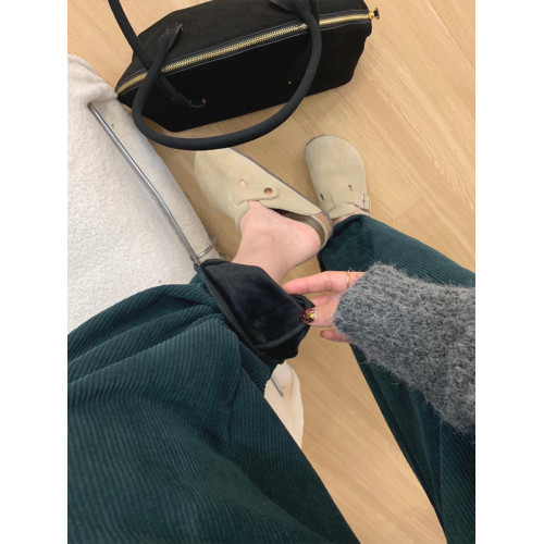 韓國東大門2025春秋新款松緊腰極簡風綠色直筒顯瘦休閒褲燈芯絨褲 韓國東大門2025春秋新款松緊腰極簡風綠色直筒顯瘦休閒褲燈芯絨褲