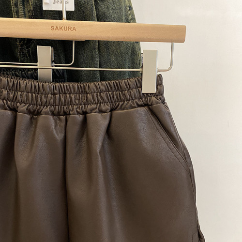 松緊高腰PU皮A字休閒短褲女2023秋裝韓版時尚百搭黑色濶腿靴褲子