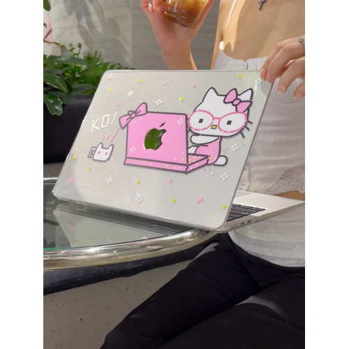 汪三嵗「工作女王」HelloKitty可愛拼豆風辣妹風MacBook保護殼蘋果筆電殼2025款M4pro14寸16寸air13寸M1M2