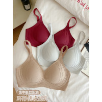 六隻兔子無鋼圈內衣女小胸聚攏胸罩收副乳防下垂軟支撐防外擴文胸