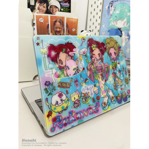 RUKAWAZx鳥鳥一聯名原創夏日金魚花火動漫日系適用蘋果電腦筆電MacbookproM3/air 13/16/14寸滿天星亮面