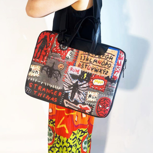 升級款手提斜背皮革電腦包男女適用蘋果Air13華爲matebook14聯想拯救者惠普戴爾17/16/15寸筆電內膽包怪奇