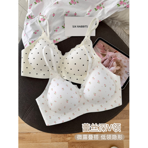 六隻兔子內衣女小胸聚攏深v領胸罩無鋼圈收副乳防下垂甜美風文胸