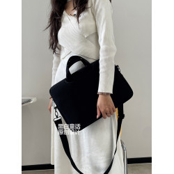 高顔值太空棉簡約筆電手提電腦包14寸輕薄文件斜背平板電腦收納包適用MacBookPro/air13.3寸華爲16寸內膽包