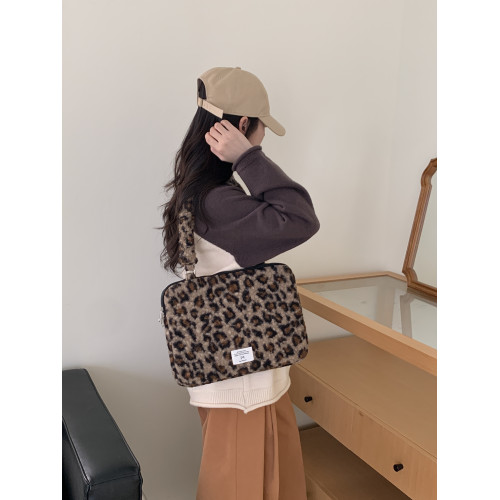 筆記型電腦包14寸2024新款女士單肩包通勤豹紋高級感適用蘋果macbookair13.3聯想華爲pro16寸收納內膽包 筆記型電腦包14寸2024新款女士單肩包通勤豹紋高級感適用蘋果macbookair13.3聯想華爲pro16寸收納內膽包