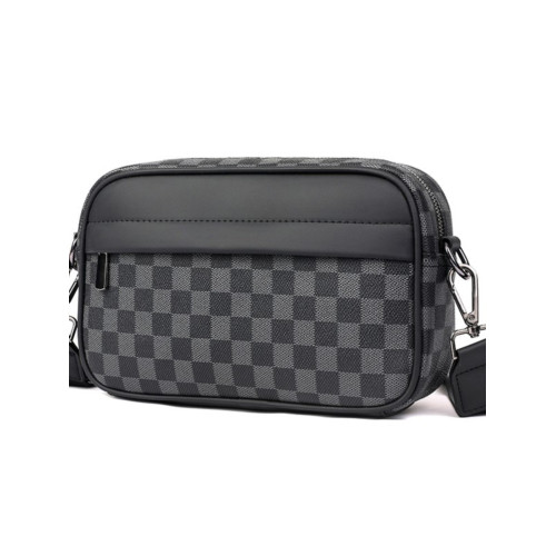 新款潮牌男士休閒格子單肩包皮質運動斜後後背包個性時尚小方包潮