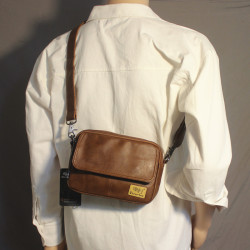 原創小包包單肩包多層拉鍊斜後後背包日系男包皮質小後後背包胸包小手機包