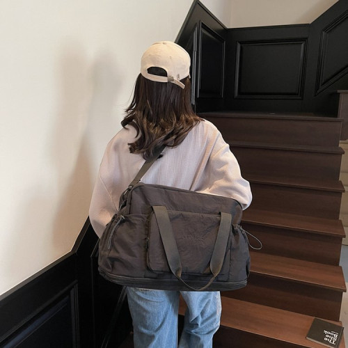 大容量短途旅行包2025新款乾濕分離運動健身包旅遊待産收納行李包