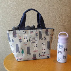 送皮牌 日本kusuguru正品立體小貓多隔層拉鍊款斜後後背包大容量手提