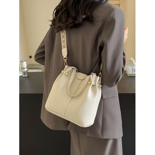 高級感包包女士2025新款時尚流行上班手拎包大容量單肩斜背水桶包