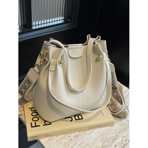 高級感包包女士2025新款時尚流行上班手拎包大容量單肩斜背水桶包