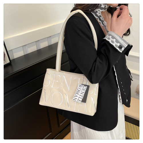 泰國GentleWoman綢緞腋下單肩包緞面潮流高級感小衆手拎女包正版 泰國GentleWoman綢緞腋下單肩包緞面潮流高級感小衆手拎女包正版