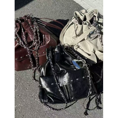 4月末deinet 韓國設計師品牌 25春季新款 多背式鏈條鉚釘設計後後背包