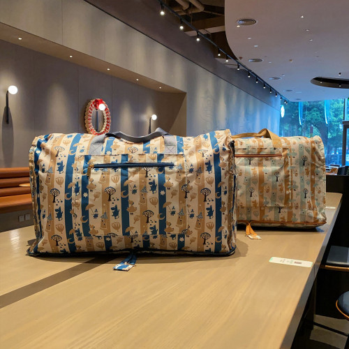 日系卡通姆明尼龍可愛印花旅行袋可折曡行李包手提斜背旅行收納包 日系卡通姆明尼龍可愛印花旅行袋可折曡行李包手提斜背旅行收納包