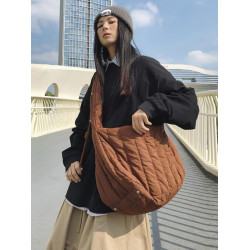 個性超輕羽絨包休閒日常百搭餃子包大容量單肩包原創斜後後背包托特包