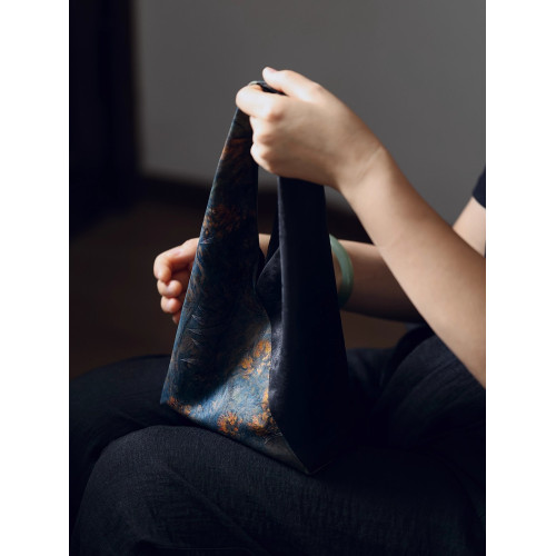 雅哥手包新中式國風旗袍復古提花香雲紗水桶包女腋下包小拎包 雅哥手包新中式國風旗袍復古提花香雲紗水桶包女腋下包小拎包