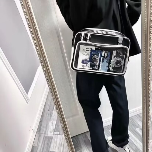 紅色痛包大斜背大食量二次元通勤皮質痛包男生女生雙肩書包帶痛層