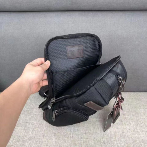 挎包新款時尚休閒男士單肩包胸包斜後後背包IPAD男女包