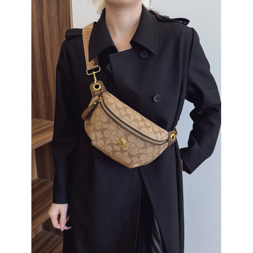 輕便百搭時尚胸包女式斜後後背包2025新款夏天高級質感小衆休閒單肩包