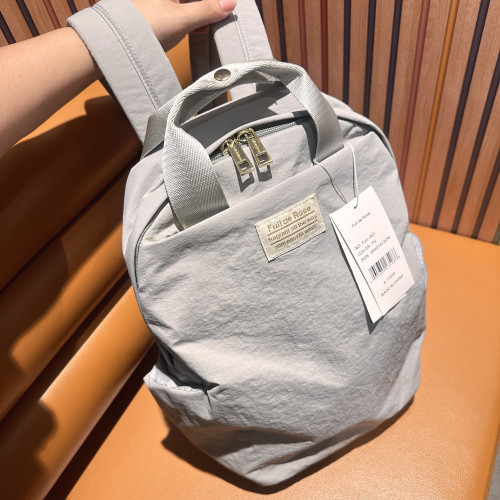 2025春夏限定新色!新款輕便通勤雙肩包男女學生書包旅行包包後後背包 2025春夏限定新色!新款輕便通勤雙肩包男女學生書包旅行包包後後背包