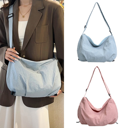 日系尼龍餃子包運動斜後後背包包女2025新款大容量騎行松弛感單肩包 日系尼龍餃子包運動斜後後背包包女2025新款大容量騎行松弛感單肩包