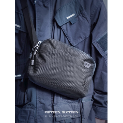 Fifteen Sixteen彈道尼龍6L胸包戶外腰包隨身可攜式簡約斜背小包男