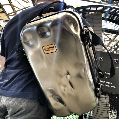 個性炫酷硬殼雙肩包新款男女摩托車頭盔收納包騎行包健身防水後後背包