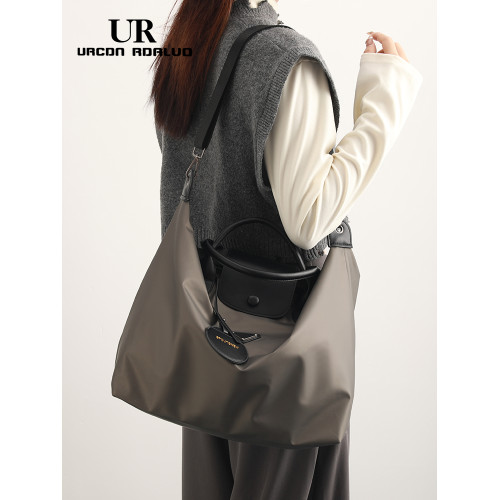 UR牛津布短途旅行包女2025夏季新款潮出差行李包大容量手提收納袋 UR牛津布短途旅行包女2025夏季新款潮出差行李包大容量手提收納袋