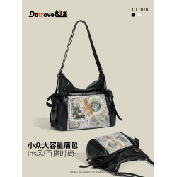 都淘日系蝴蝶結小食量雙肩痛包女二次元吧唧上課通勤單肩斜背娃包