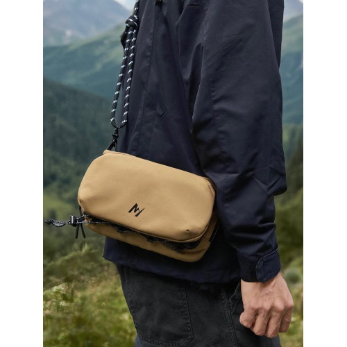 閃電重生潮牌斜後後背包輕便登山小包戶外多功能水壺包時尚騎行單肩包