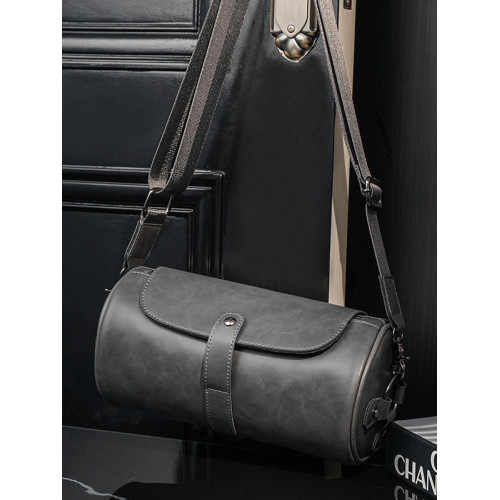 復古潮男時尚單肩包 個性圓筒包潮牌斜後後背包情侶小包繙蓋男士小包