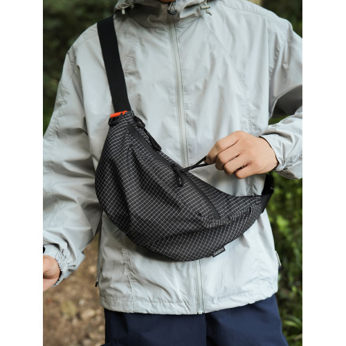 工裝風斜後後背包防潑水大容量郵差包運動騎行餃子包女潮牌個性單肩包