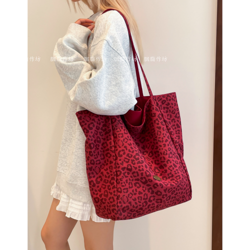 YZins超火雙面背時尚豹紋托特包女學生大容量慵懶上課通勤單肩包