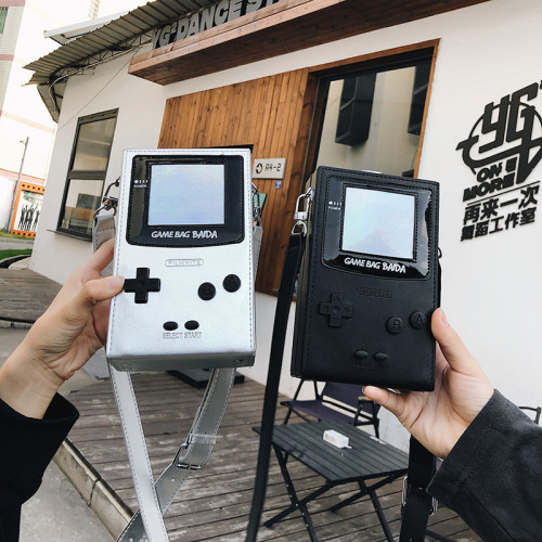日系復古斜後後背包創意包包遊戯機挎包潮牌單肩包男女個性硬殼盒子包