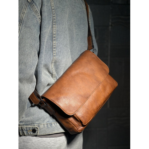 手工擦色真皮單肩包植鞣皮斜背通勤風郵差包復古頭層牛皮男包輕奢