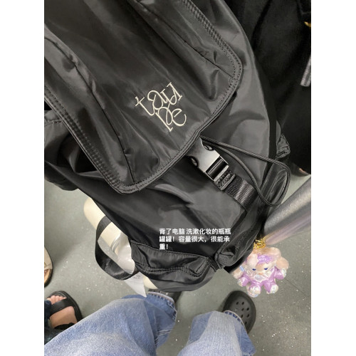 BUQLE 韓系運動風雙肩包刺綉字母輕便時尚大容量休閒通勤百搭後後背包 BUQLE 韓系運動風雙肩包刺綉字母輕便時尚大容量休閒通勤百搭後後背包