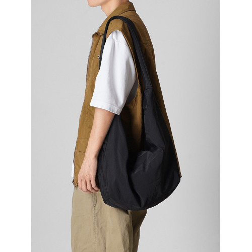 日系簡約大容量餃子包男2024秋季新款純色休閒斜後後背包尼龍布單肩包 日系簡約大容量餃子包男2024秋季新款純色休閒斜後後背包尼龍布單肩包