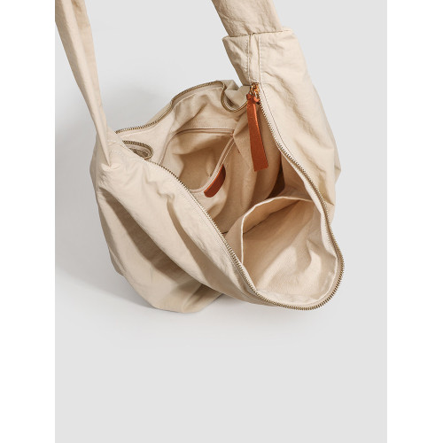 日系簡約大容量餃子包男2024秋季新款純色休閒斜後後背包尼龍布單肩包 日系簡約大容量餃子包男2024秋季新款純色休閒斜後後背包尼龍布單肩包